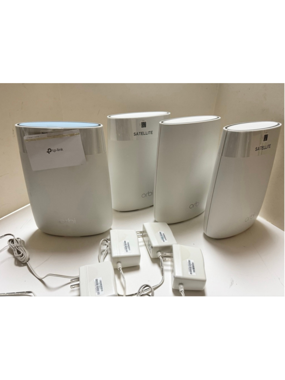 NETGEAR Orbi RBR50v2 Wireless Router System Tri-Band w/ 3 satellites